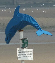 Margate - dophin sign on post
