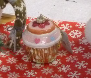 Christmas decorations - cupcake glass ornament