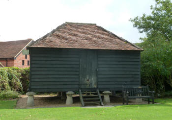 Hall Place shed on staddle stones