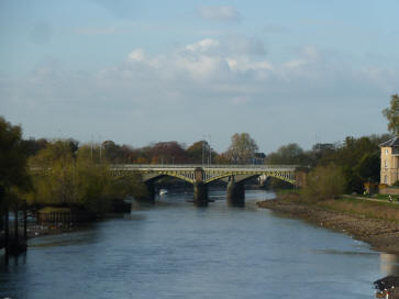 Thames northwards from Richmond Bridge