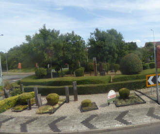 Topiary on roundabout