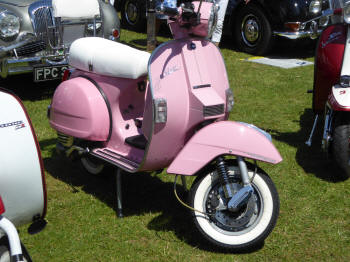 Vintage scooter pink