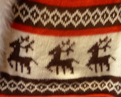 Reindeer 1 knitting