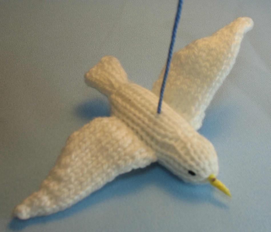 Knitted seagull