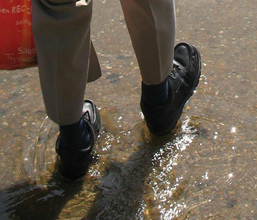 Crossing bridge overflow