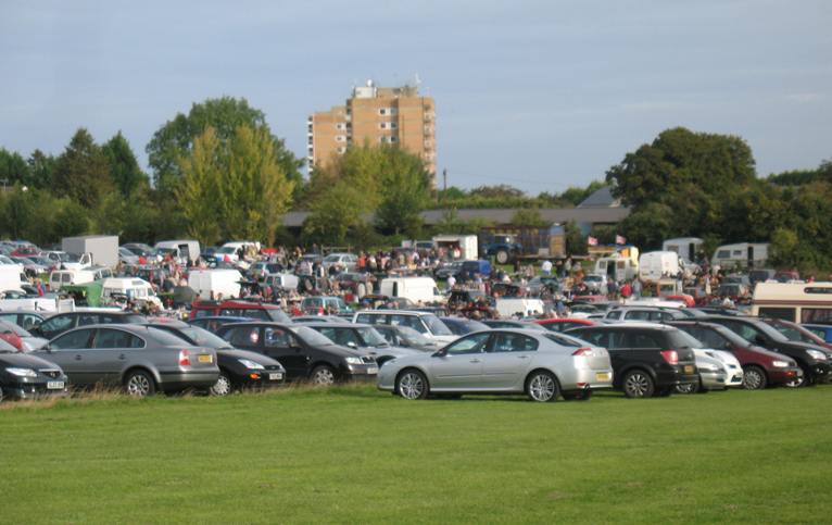 Tripes Farm boot fair cars