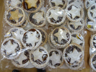 Star mince pies