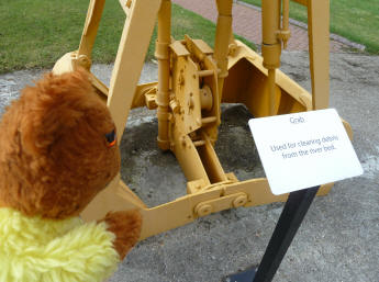 Thames Barrier - Yellow Teddy with excavator grab