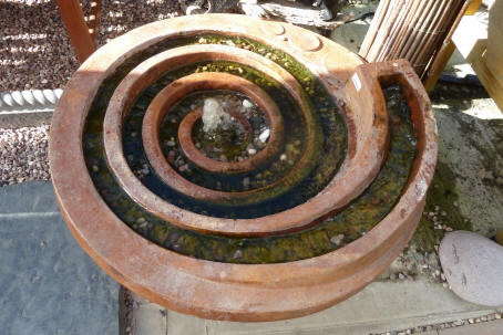 Spiral water feature