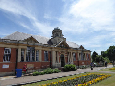 Dartford Library Central Park