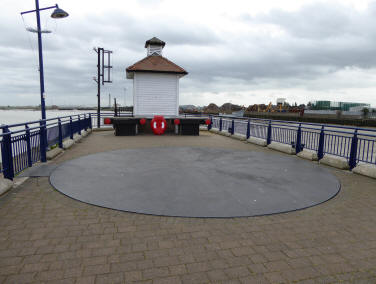 Erith pier