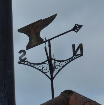 Anvil weather vane