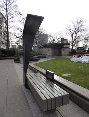 Solar charging bench